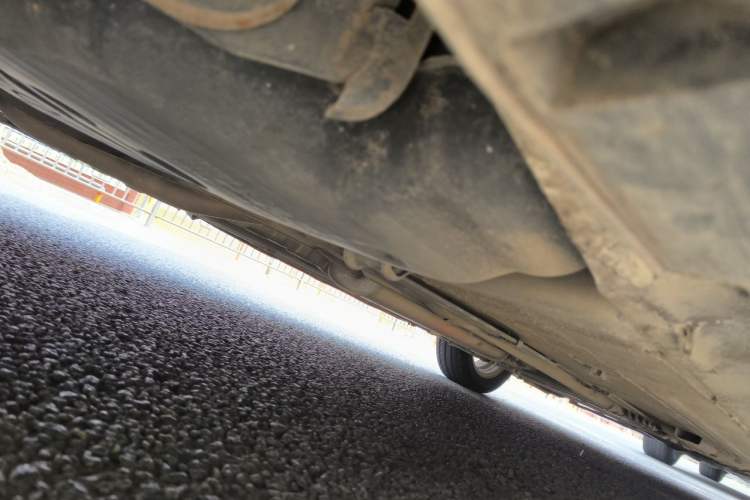Used Venucia R50 2013 1.6L Manual Fashion Edition Chassis Rear Right