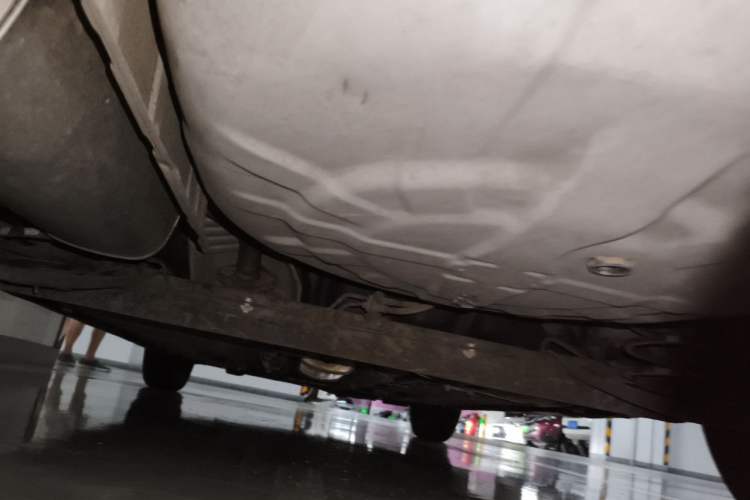 Used Venucia R50 2013 1.6L Manual Fashion Edition Chassis Rear