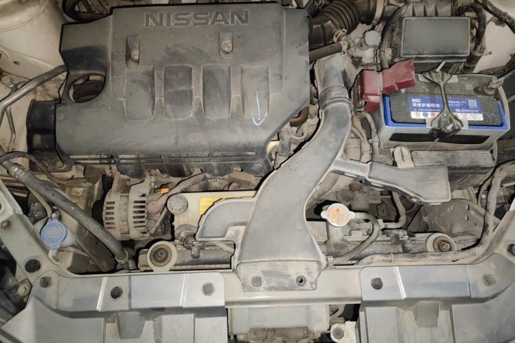 Used Venucia R50 2013 1.6L Manual Version with Beidou Navigation Engine Bay