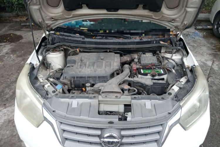 Used Venucia R50 2013 1.6L Automatic Fashion Edition Engine Bay