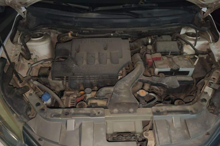 Used Venucia R50 2013 1.6L Automatic Fashion Edition Engine Bay