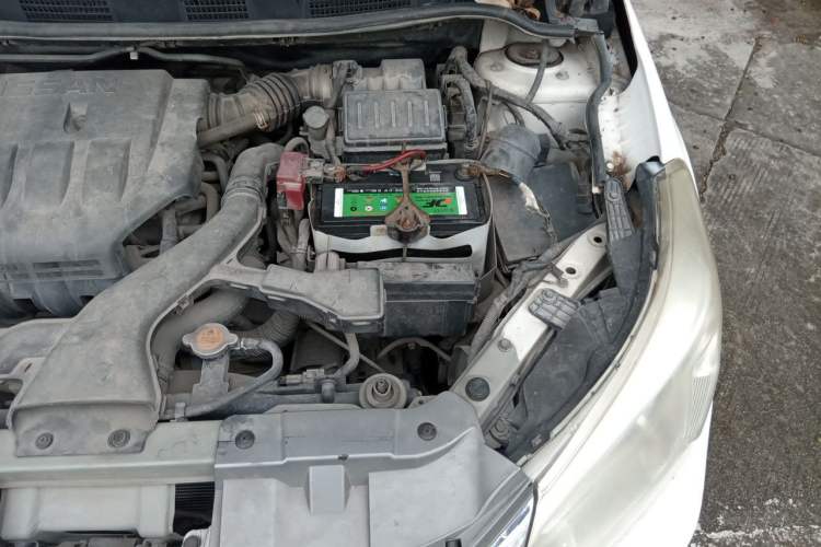 Used Venucia R50 2013 1.6L Automatic Fashion Edition Engine Bay Left