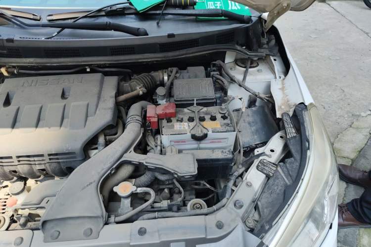 Used Venucia R50 2013 1.6L Manual Fashion Edition Engine Bay Left