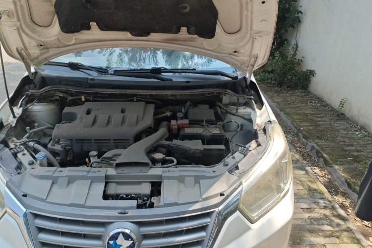 Used Venucia R50 2013 1.6L Manual Fashion Edition Engine Bay Left