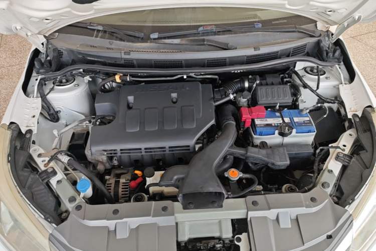 Used Venucia R50 2013 1.6L Manual Fashion Edition Engine Bay