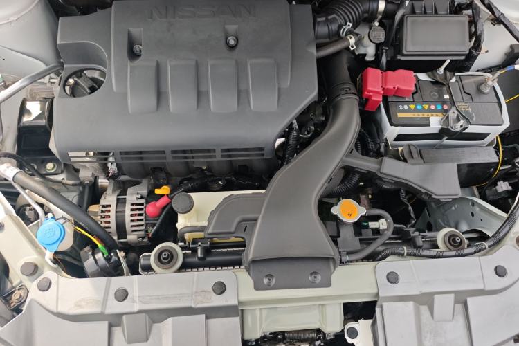Used Venucia R50 2013 1.6L Manual Luxury Edition Engine Bay