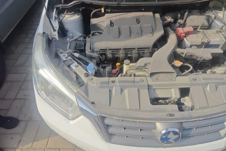 Used Venucia R50 2013 1.6L Manual Fashion Edition Engine Bay Right