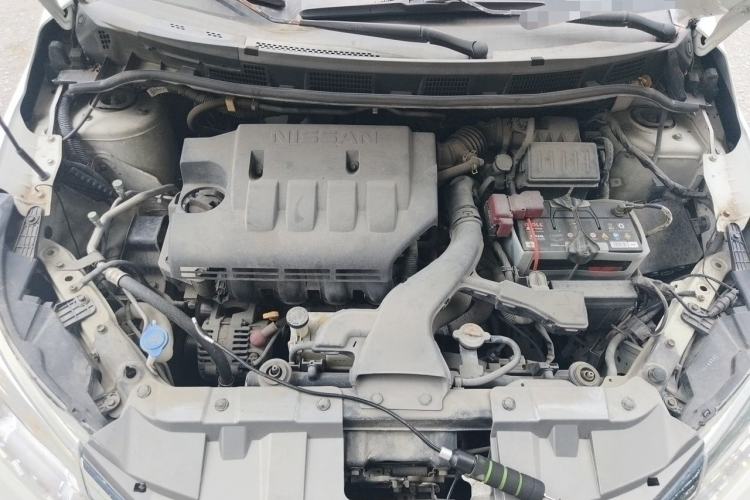 Used Venucia R50 2013 1.6L Automatic Luxury Edition Engine Bay