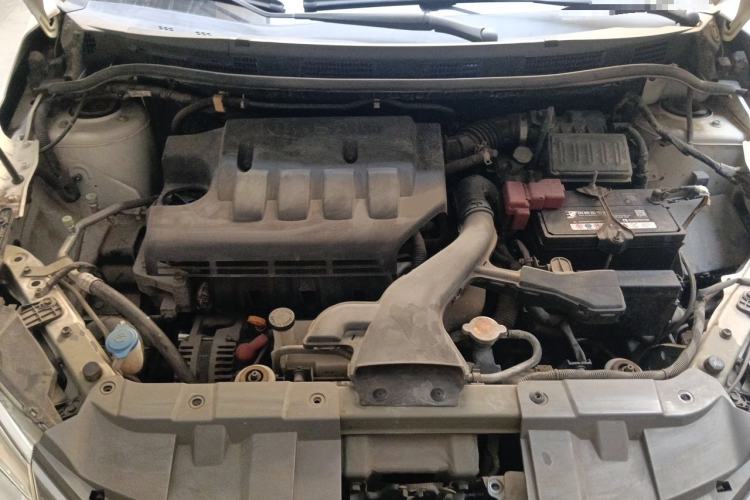 Used Venucia R50 2013 1.6L Manual Fashion Edition Engine Bay