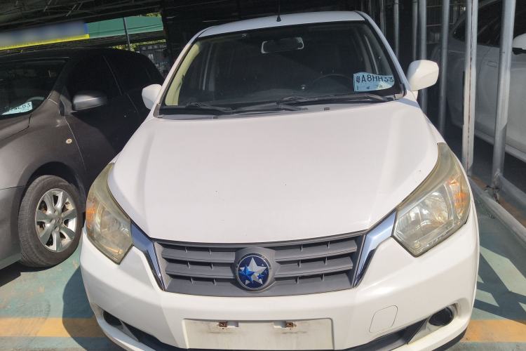 Used Venucia R50 2013 1.6L Automatic Fashion Edition Exterior 1