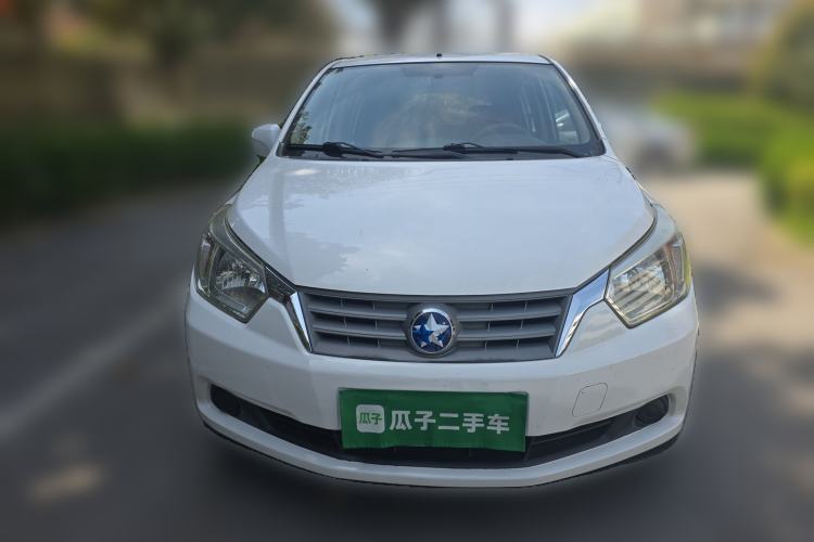 Used Venucia R50 2013 1.6L Manual Fashion Edition Front
