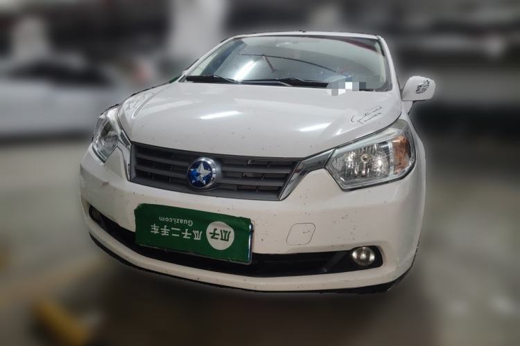 Used Venucia R50 2013 1.6L Manual Version with Beidou Navigation Front