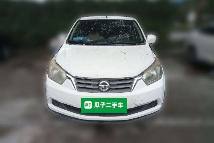 Used Venucia R50 2013 1.6L Automatic Fashion Edition Front