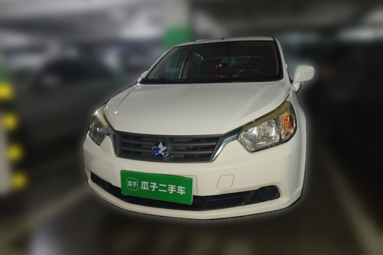 Used Venucia R50 2013 1.6L Automatic Fashion Edition Front