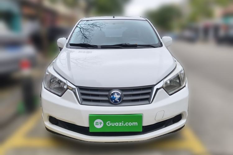 Used Venucia R50 2013 1.6L Manual Fashion Edition Front