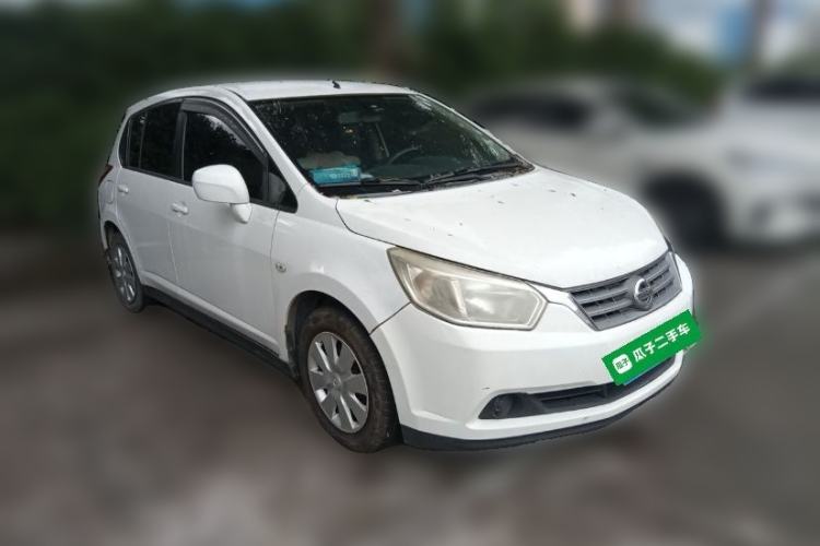 Used Venucia R50 2013 1.6L Automatic Fashion Edition Front Right 45 Deg