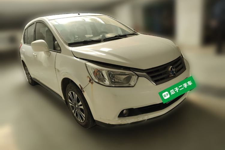 Used Venucia R50 2013 1.6L Manual Fashion Edition Front Right 45 Deg