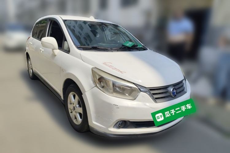 Used Venucia R50 2013 1.6L Manual Fashion Edition Front Right 45 Deg