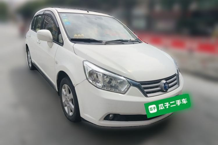 Used Venucia R50 2013 1.6L Automatic Luxury Edition Front Right 45 Deg