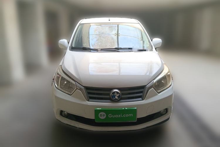 Used Venucia R50 2013 1.6L Manual Fashion Edition Front