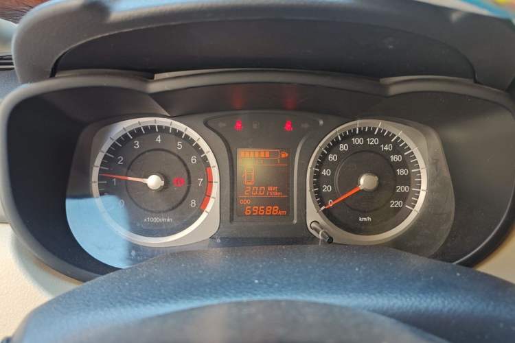 Used Venucia R50 2013 1.6L Manual Fashion Edition Instrument Cluster