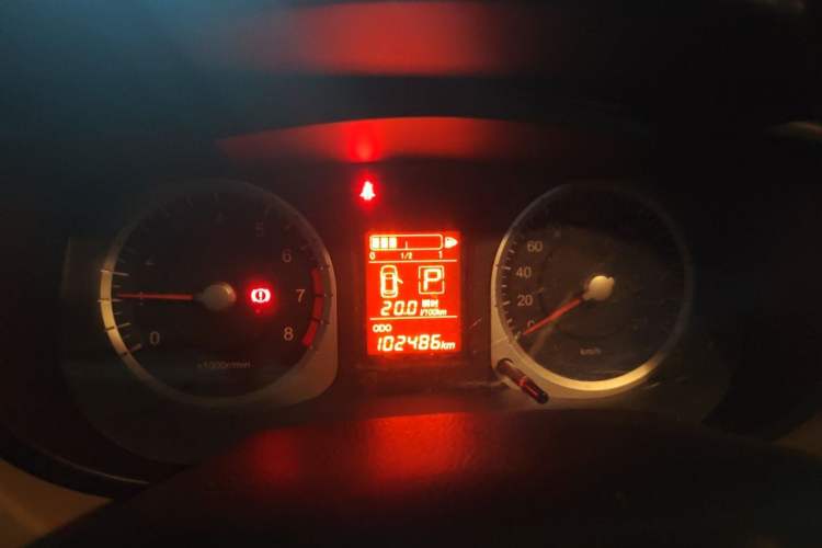 Used Venucia R50 2013 1.6L Automatic Fashion Edition Instrument Cluster
