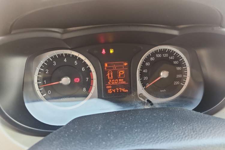 Used Venucia R50 2013 1.6L Automatic Luxury Edition Instrument Cluster