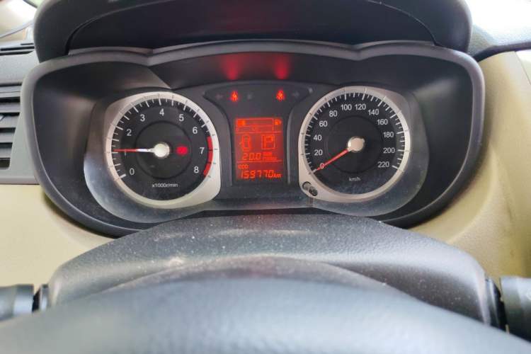 Used Venucia R50 2013 1.6L Automatic Fashion Edition Instrument Cluster