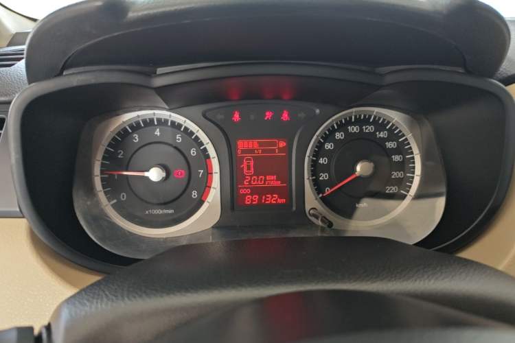 Used Venucia R50 2013 1.6L Manual Fashion Edition Instrument Cluster