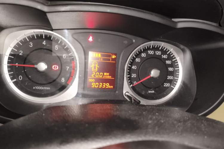 Used Venucia R50 2013 1.6L Manual Fashion Edition Instrument Cluster