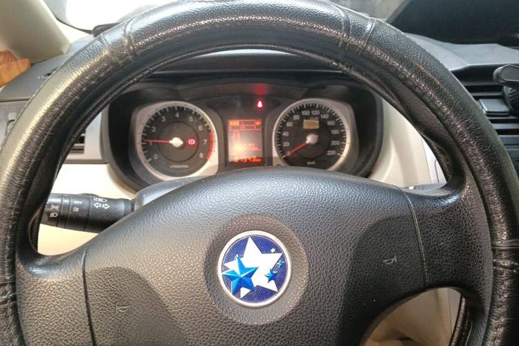Used Venucia R50 2013 1.6L Manual Fashion Edition Instrument Cluster
