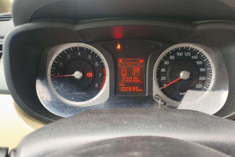 Used Venucia R50 2013 1.6L Automatic Fashion Edition Instrument Cluster