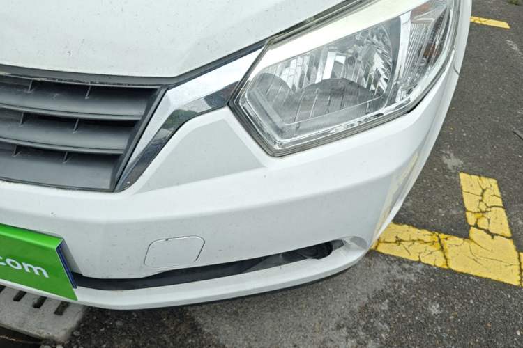 Used Venucia R50 2013 1.6L Manual Fashion Edition Left Front Headlight