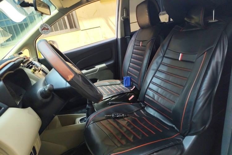 Used Venucia R50 2013 1.6L Manual Fashion Edition Left Front Seat