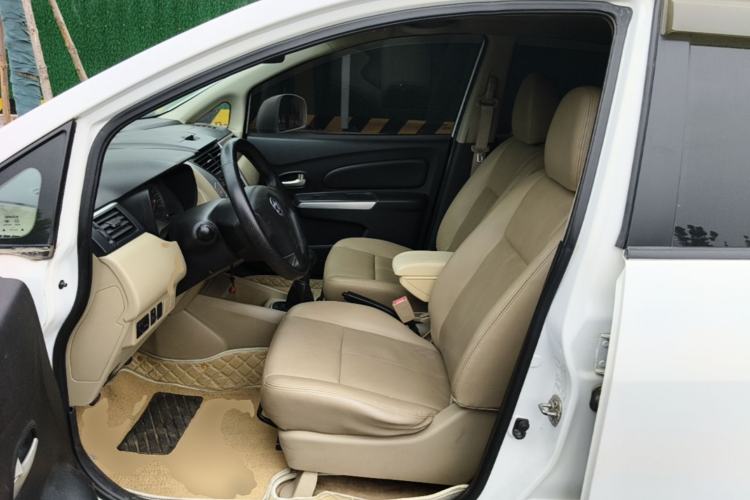 Used Venucia R50 2013 1.6L Manual Luxury Edition Left Front Seat