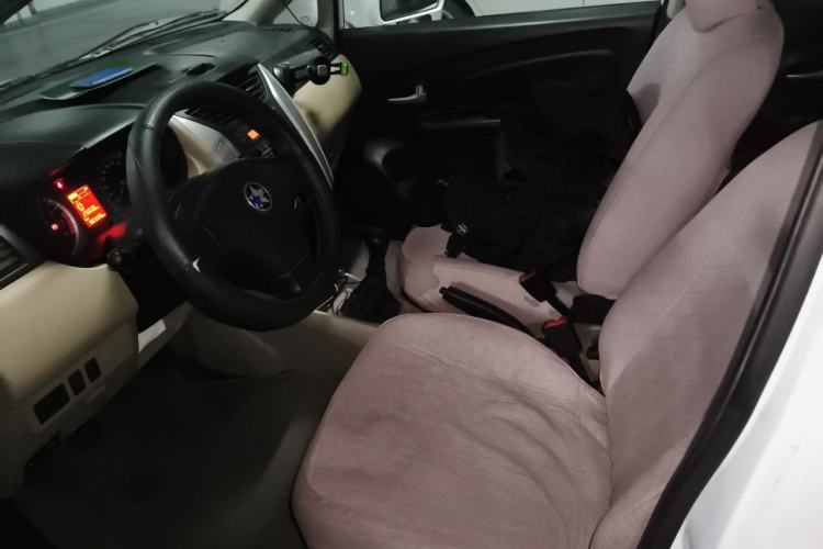 Used Venucia R50 2013 1.6L Manual Fashion Edition Left Front Seat