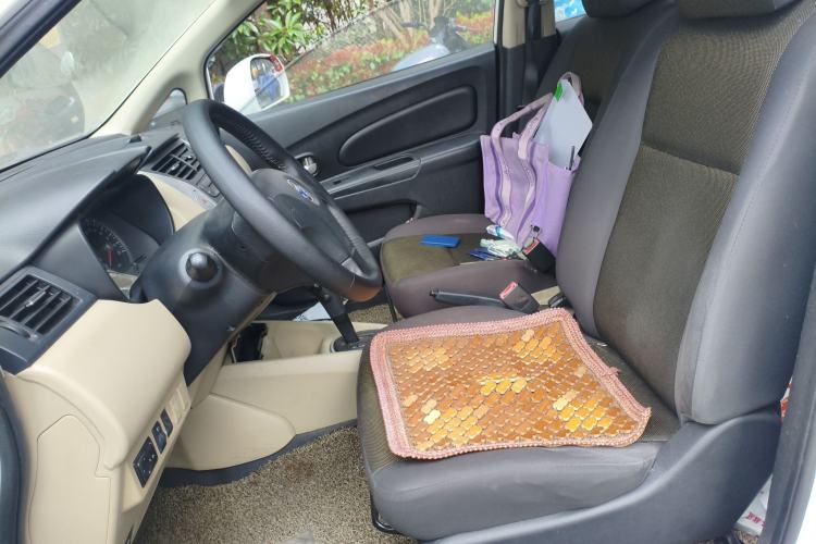 Used Venucia R50 2013 1.6L Automatic Fashion Edition Left Front Seat