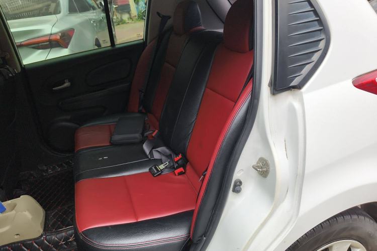 Used Venucia R50 2013 1.6L Manual Fashion Edition Left Rear Seat