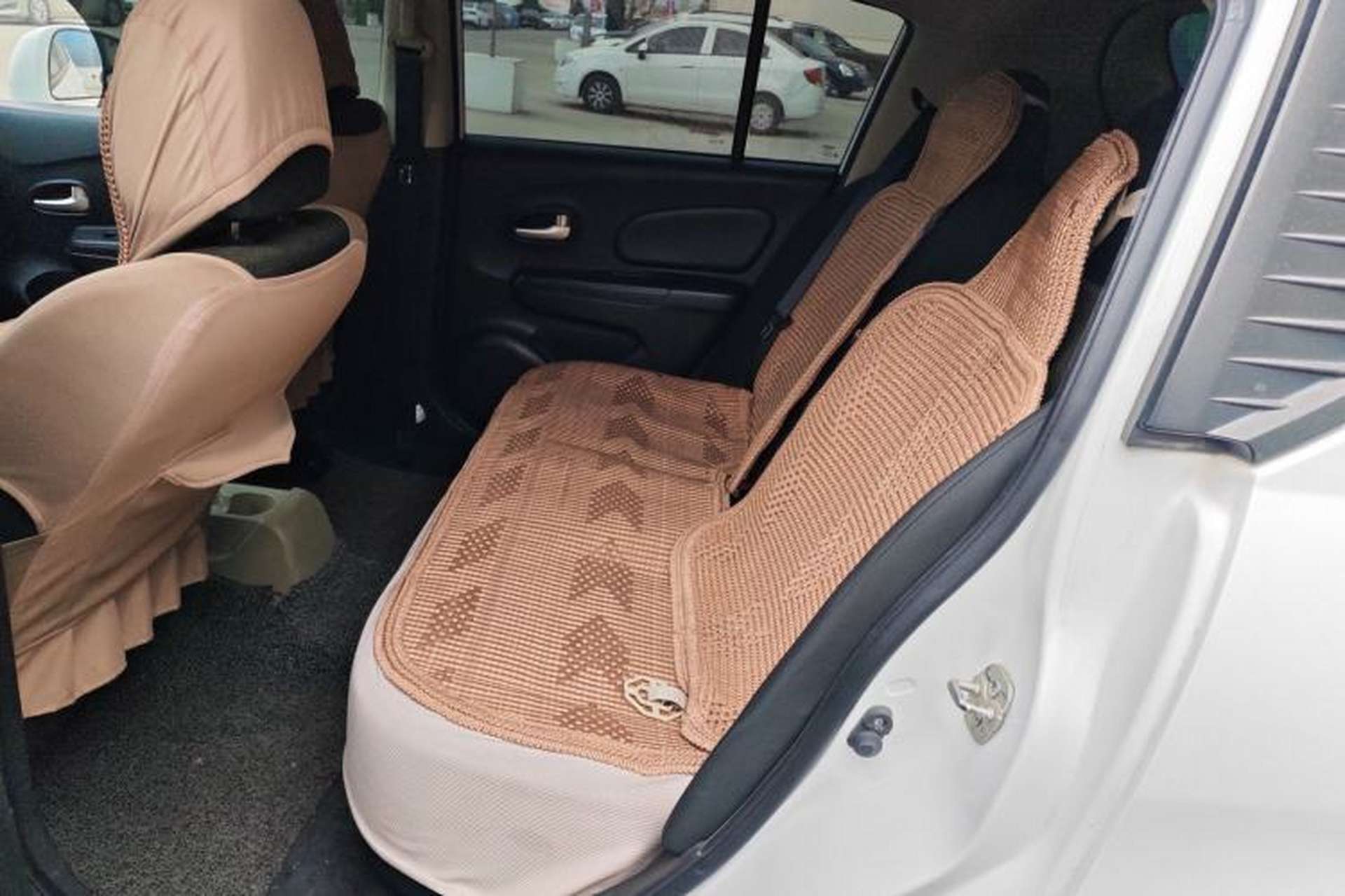 Used Venucia R50 2013 1.6L Manual Fashion Edition Left Rear Seat