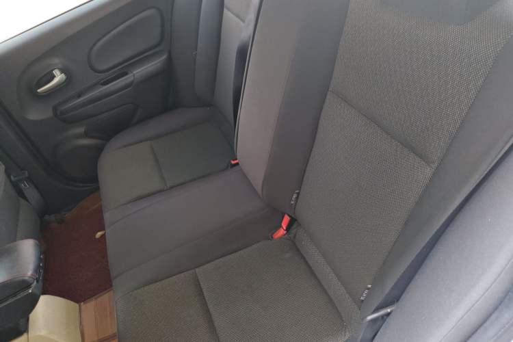 Used Venucia R50 2013 1.6L Manual Fashion Edition Left Rear Seat
