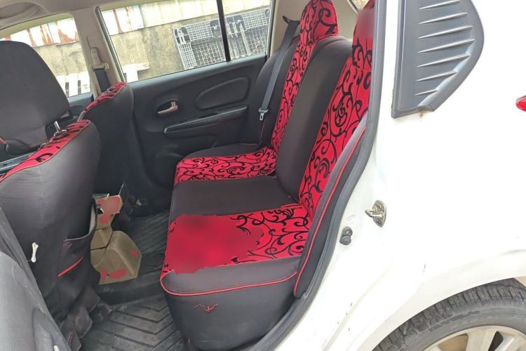 Used Venucia R50 2013 1.6L Manual Fashion Edition Left Rear Seat