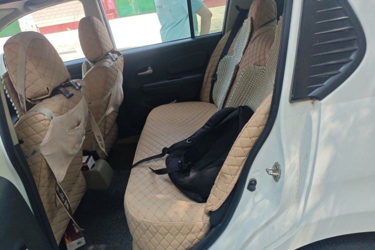 Used Venucia R50 2013 1.6L Manual Fashion Edition Left Rear Seat