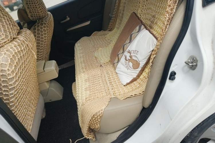 Used Venucia R50 2013 1.6L Automatic Luxury Edition Left Rear Seat