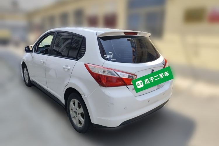 Used Venucia R50 2013 1.6L Manual Fashion Edition Rear Left 45 Deg
