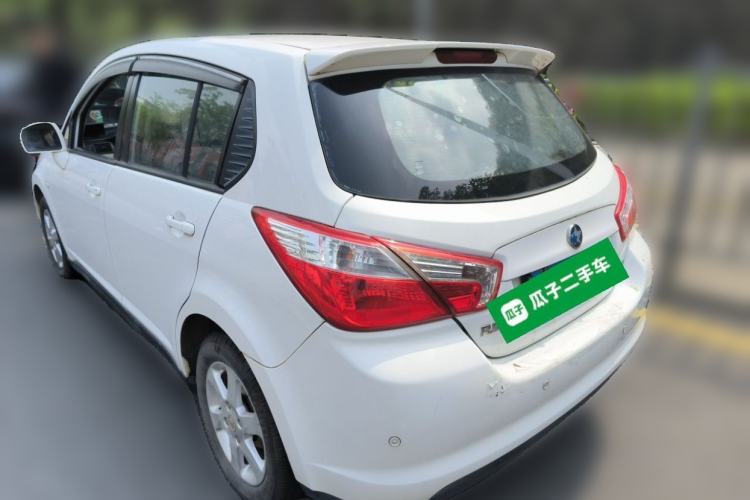 Used Venucia R50 2013 1.6L Manual Fashion Edition Rear Left 45 Deg
