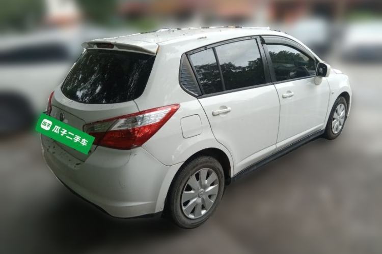 Used Venucia R50 2013 1.6L Automatic Fashion Edition Rear Right 45 Deg
