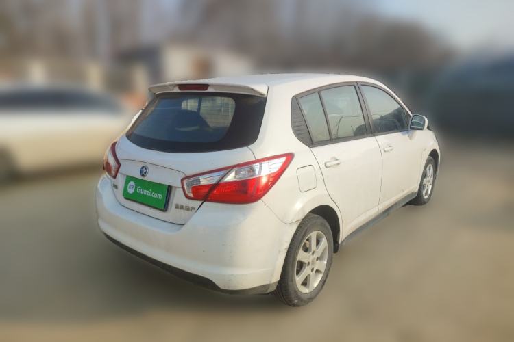 Used Venucia R50 2013 1.6L Manual Fashion Edition Rear Right 45 Deg