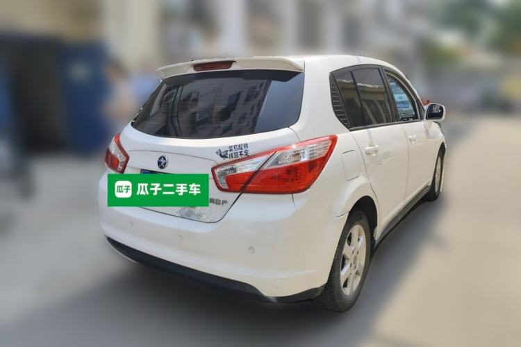 Used Venucia R50 2013 1.6L Manual Fashion Edition Rear Right 45 Deg