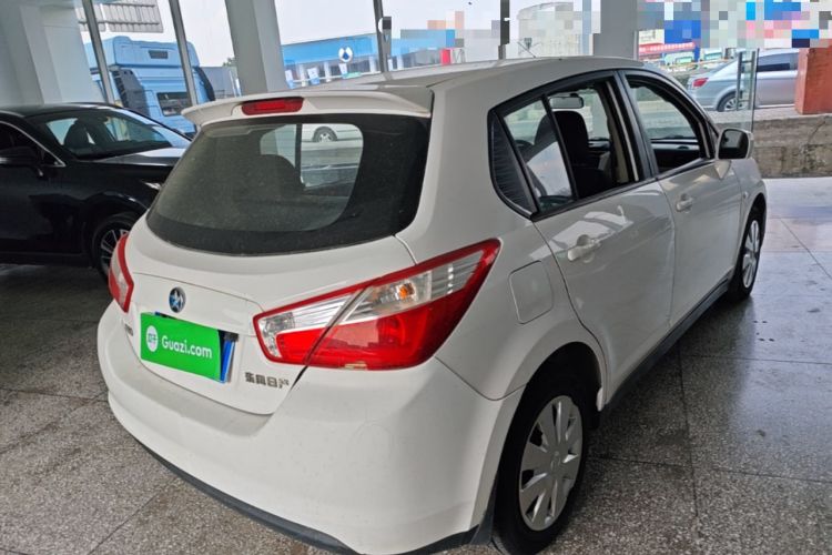 Used Venucia R50 2013 1.6L Manual Fashion Edition Rear Right 45 Deg