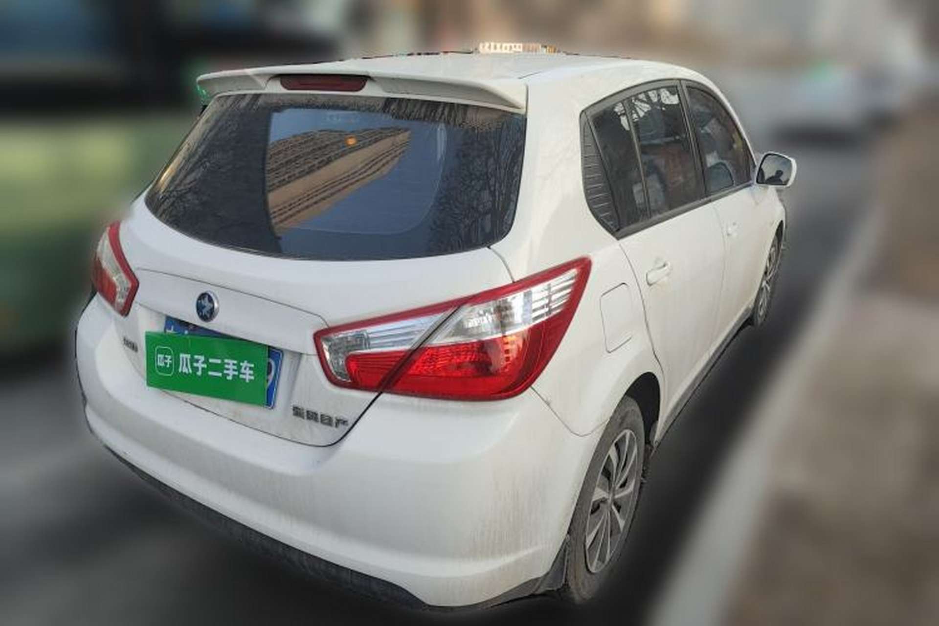 Used Venucia R50 2013 1.6L Manual Fashion Edition Rear Right 45 Deg